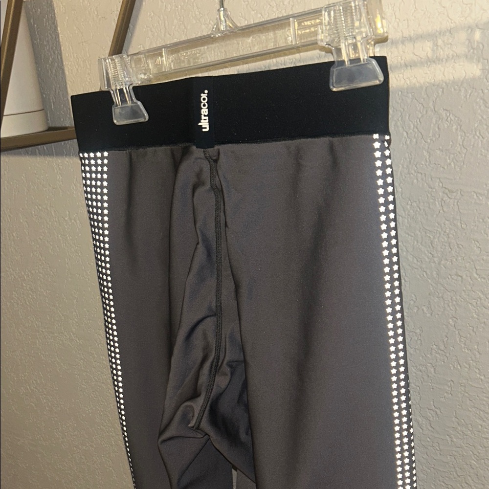 Ultracor Gray Leggings with reflective stars on side